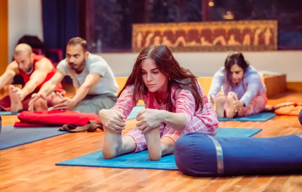 300-Hour Teacher Training — thumbnail 3